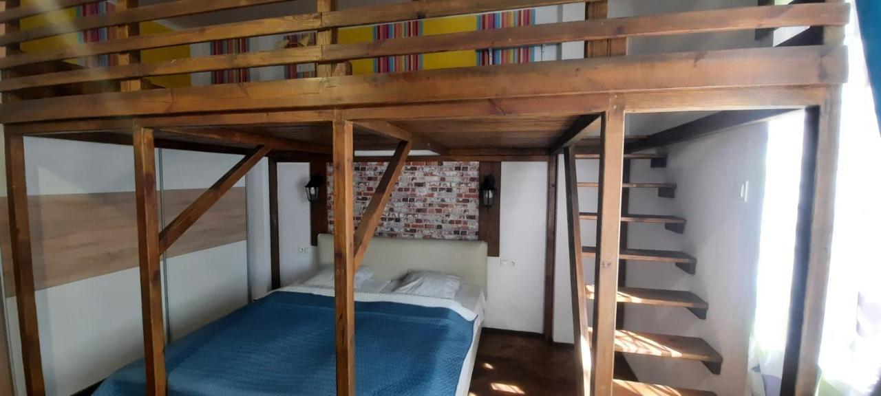 Lorf Hostel&Apartments Краков Экстерьер фото