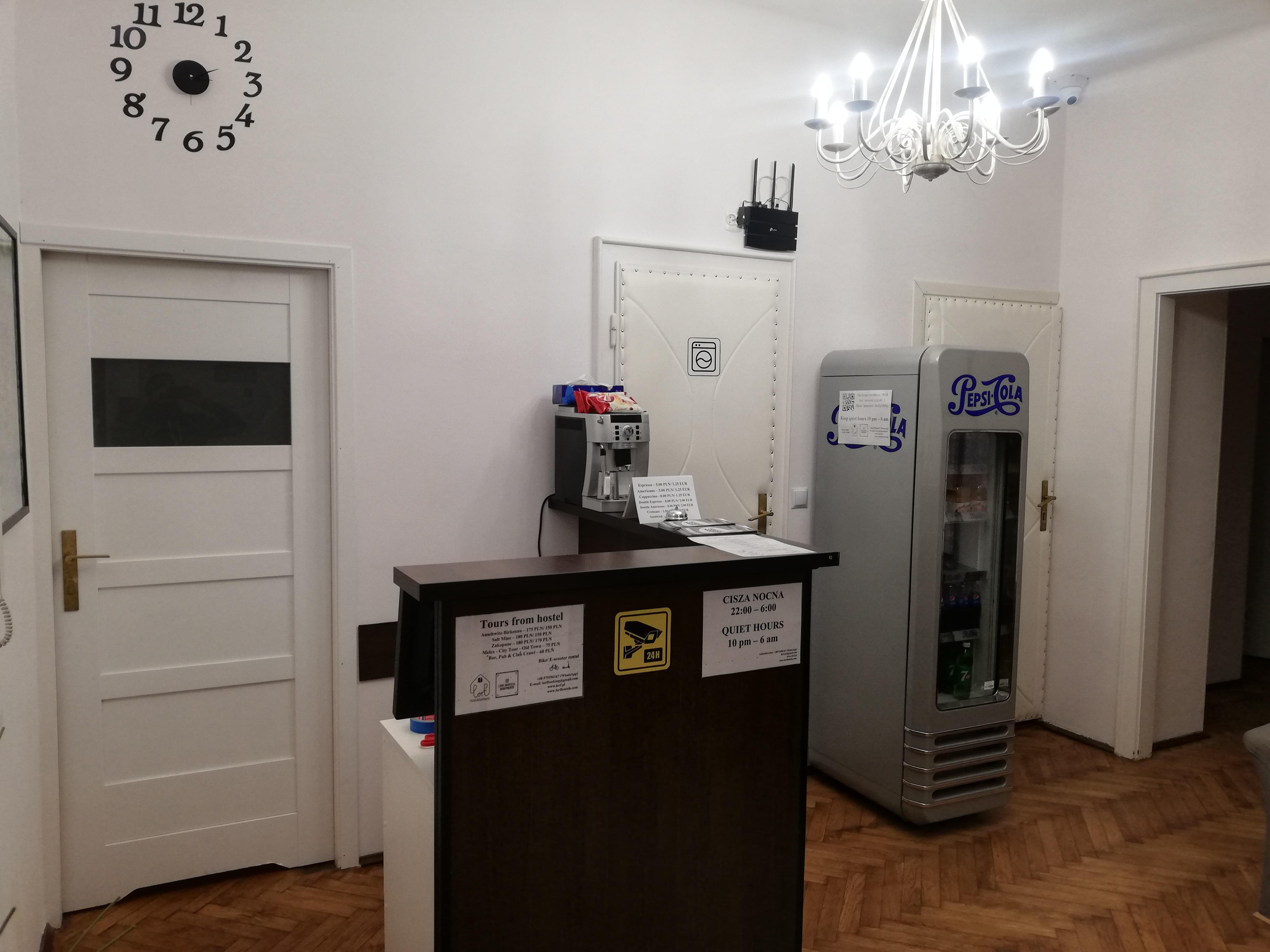Lorf Hostel&Apartments Краков Экстерьер фото