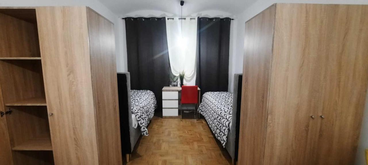 Lorf Hostel&Apartments Краков Экстерьер фото