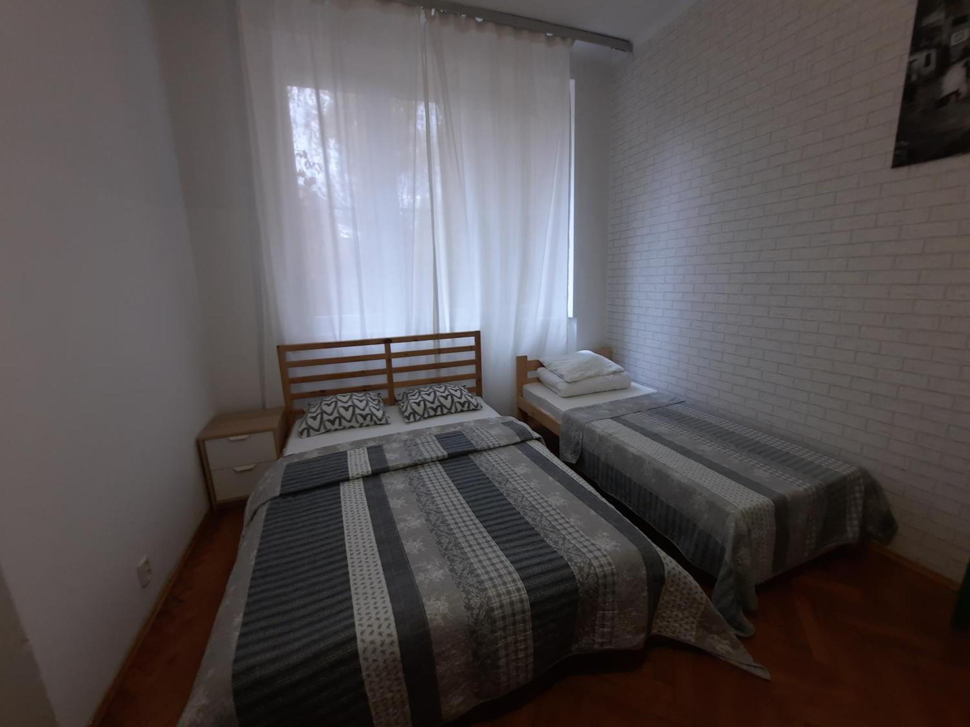 Lorf Hostel&Apartments Краков Экстерьер фото