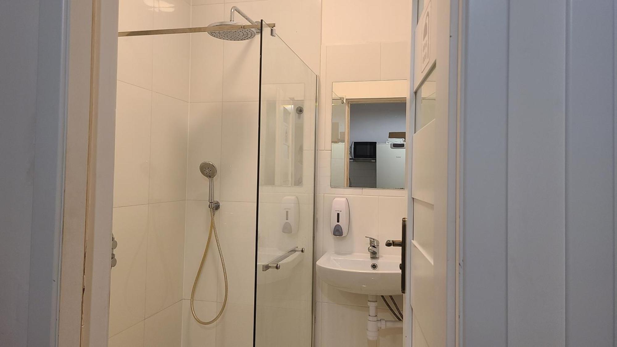 Lorf Hostel&Apartments Краков Экстерьер фото