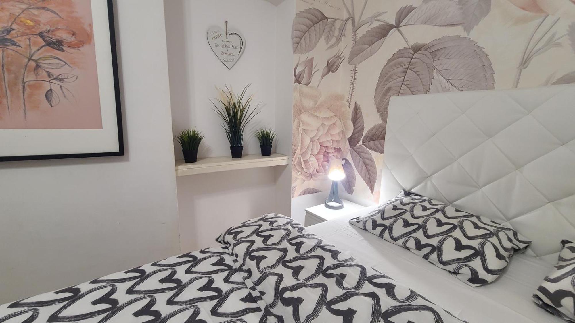 Lorf Hostel&Apartments Краков Экстерьер фото