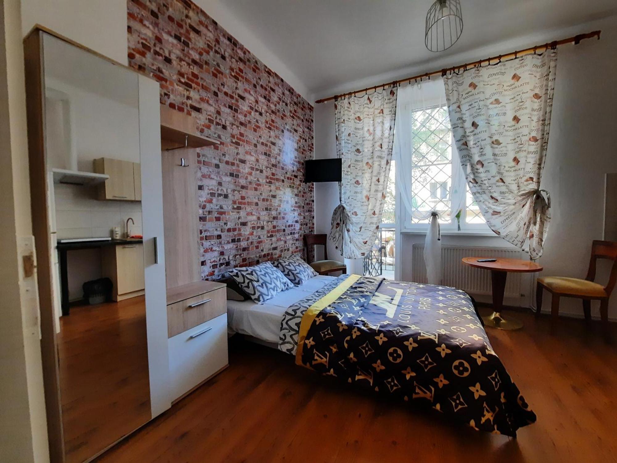 Lorf Hostel&Apartments Краков Экстерьер фото